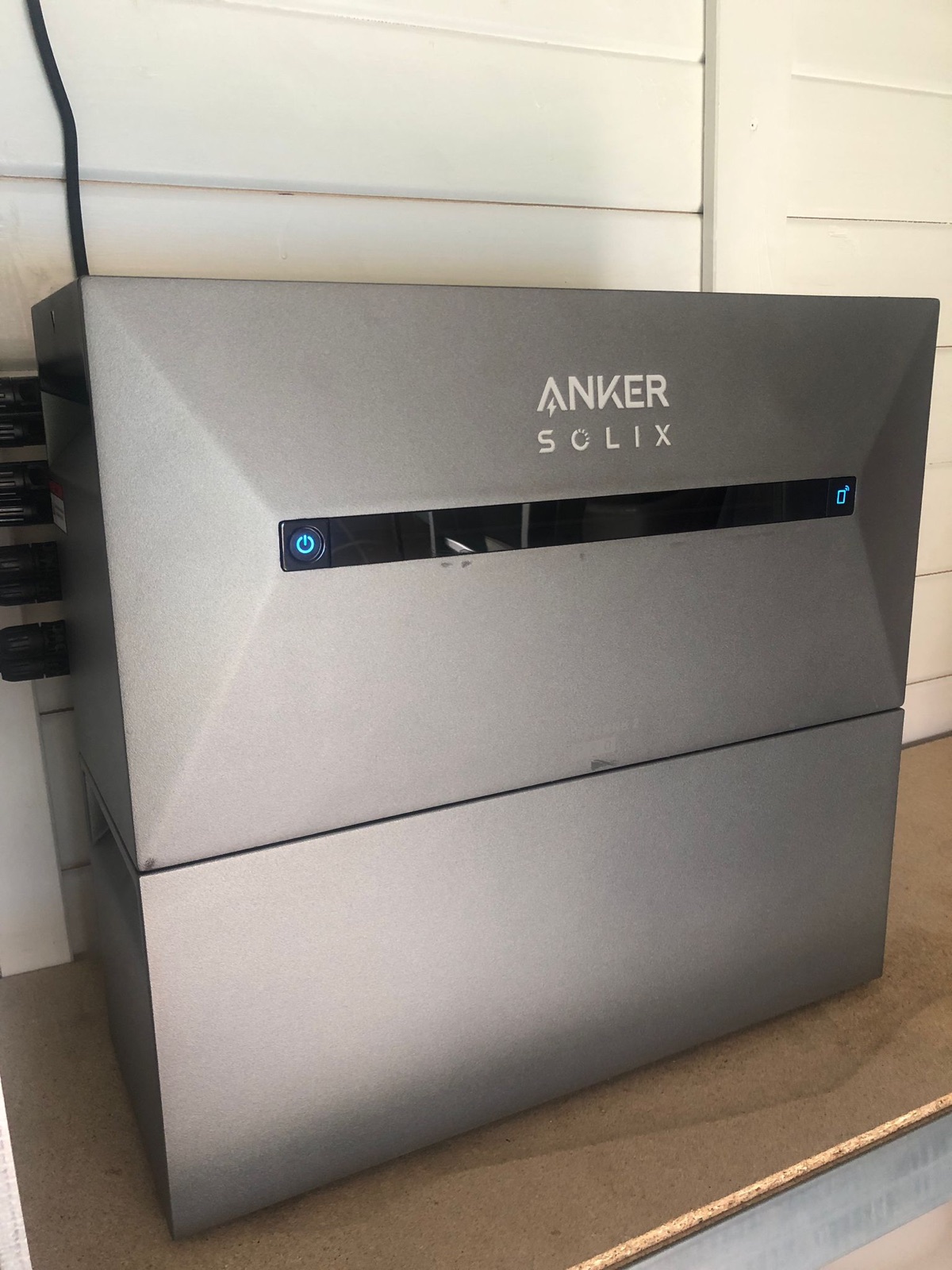 Anker-Solix-Speicher eines Balkonkraftwerks